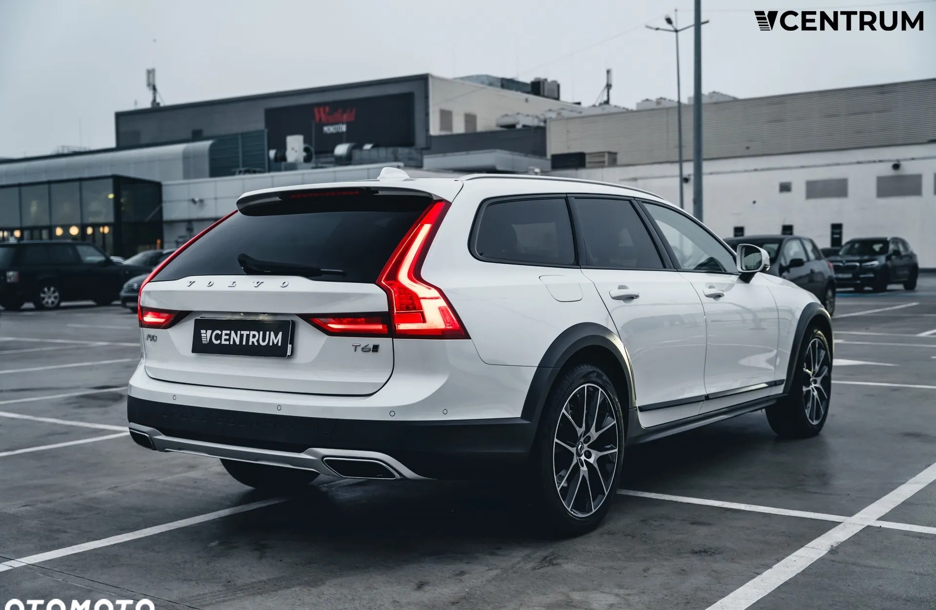 Volvo V90 Cross Country cena 149900 przebieg: 25900, rok produkcji 2018 z Rogoźno małe 106